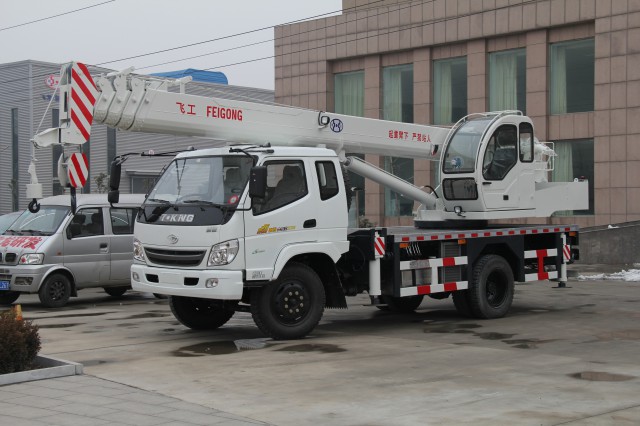 mobile hydraulic cranes