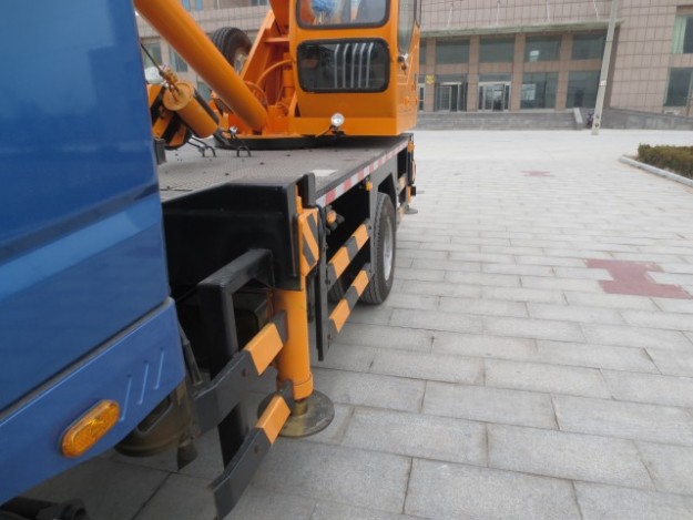 crane services crane services