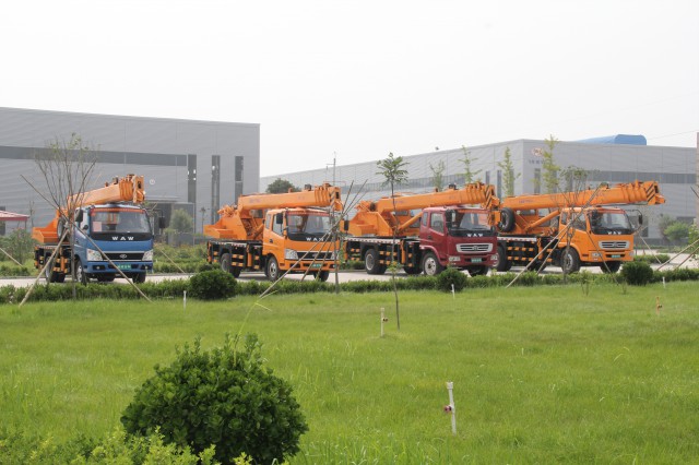 heavy duty cranes